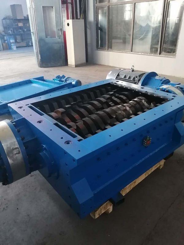 मजबूत 90KW रसोई अपशिष्ट क्रशर RGD900 बहुउद्देशीय नीला रंग